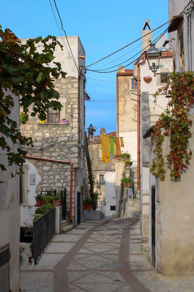 105. Peschici